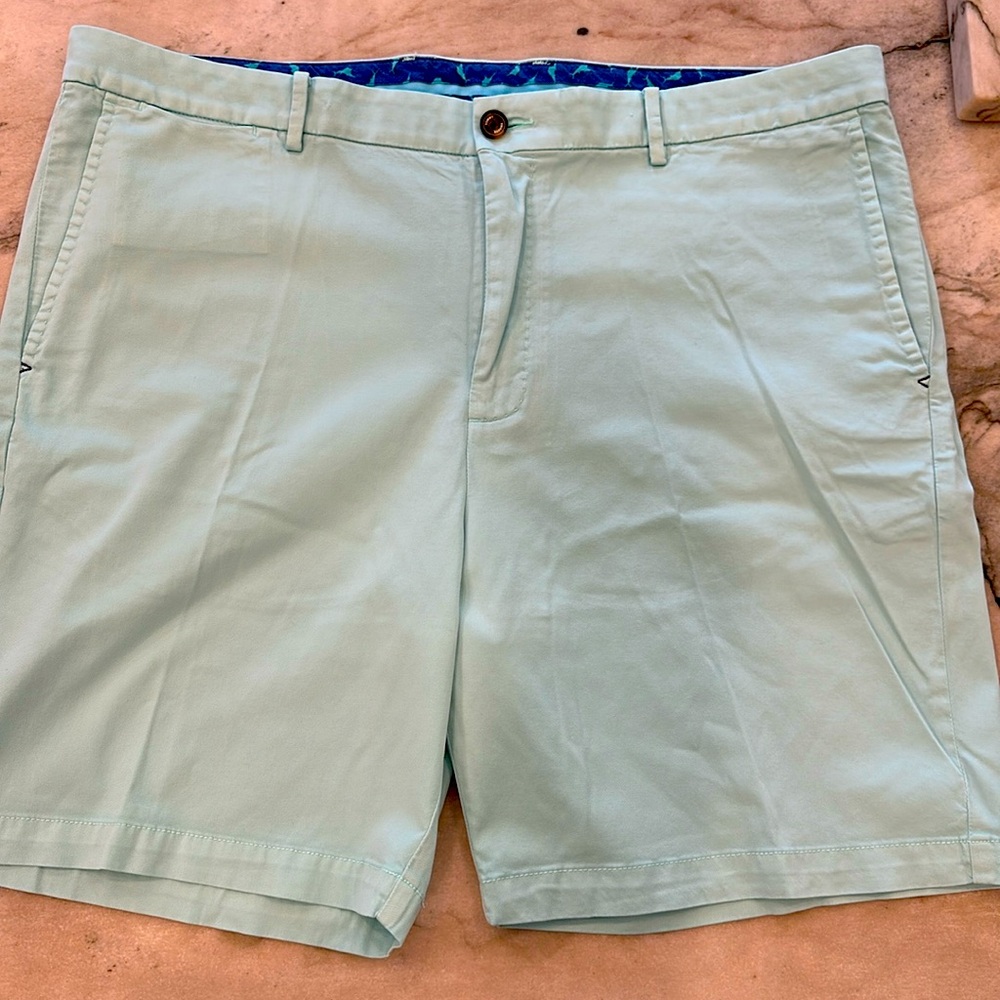 Tommy Bahama men’s khaki short